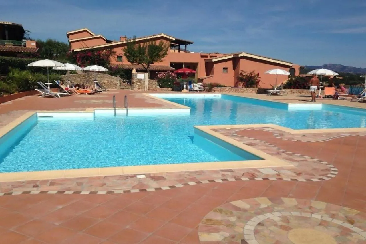 Appartement Villaggio Marineledda Marinella  Italië